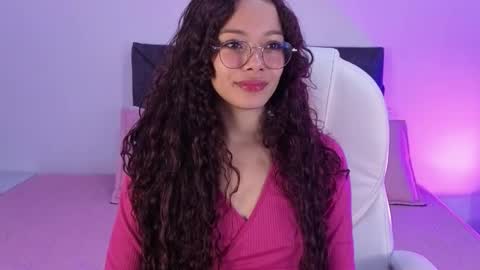 Snapshot of sara_sharma chatting on September 2025 01:22:02 PM sara online show from September 2025 01:22:02 PM