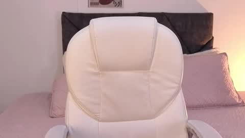 Snapshot of sara_sharma chatting on September 2025 02:43:01 PM sara online show from September 2025 02:43:01 PM