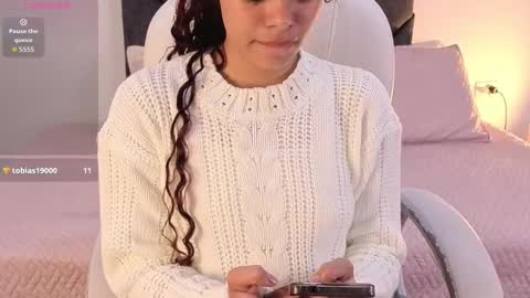 Snapshot of sara_sharma chatting on September 2025 03:50:02 PM sara online show from September 2025 03:50:02 PM