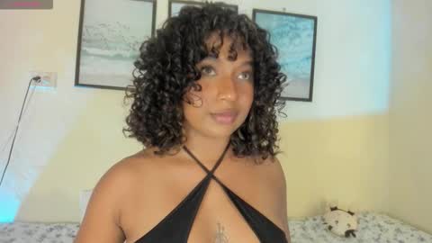 Snapshot of sara_sophiee chatting on December 2025 11:34:02 PM sara sofia online show from December 2025 11:34:02 PM