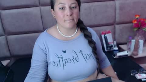 Snapshot of sara_thonson_ chatting on February 2025 06:01:01 AM sara_thonson_ online show from February 2025 06:01:01 AM