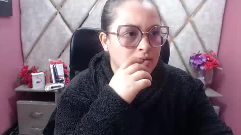 sara_thonson_ online show from February 2026 02:52:02 AM