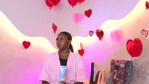 saraaguzman online show from February 2026 07:23:01 PM