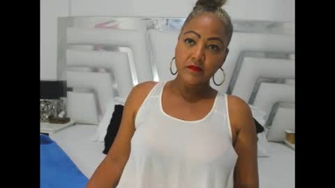 Snapshot of saraajhons chatting on November 2025 08:29:01 PM Sara online show from November 2025 08:29:01 PM