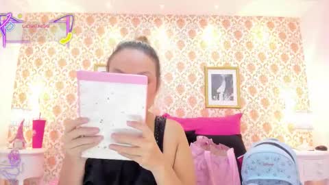 SaraAvila  online show from November 2025 08:19:02 PM