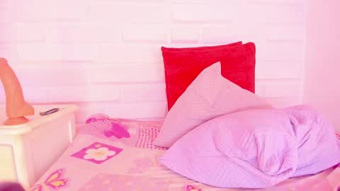 Snapshot of sarabi_ebony chatting on March 2025 06:41:02 PM Ebony Pocahontas online show from March 2025 06:41:02 PM