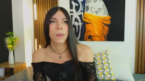 Sara online show from April 2026 08:00:02 PM