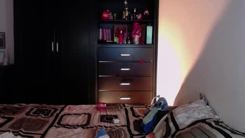 saradiazxxx online show from February 2026 08:00:02 AM