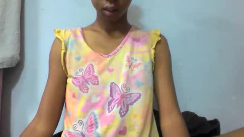 sarah146341 online show from December 2025 04:52:02 AM