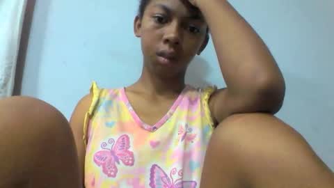 sarah146341 online show from December 2025 05:49:01 AM