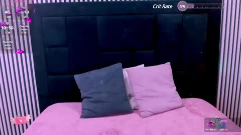 Snapshot of sarah_cream chatting on March 2025 01:52:02 AM Sarah online show from March 2025 01:52:02 AM