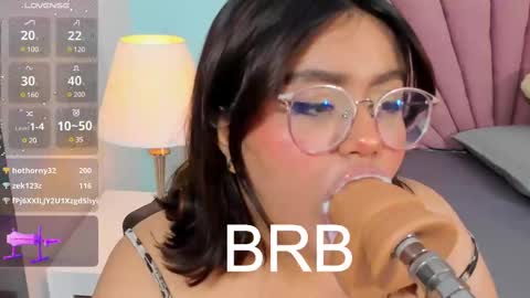 Snapshot of sarah_gold_1 chatting on February 2025 03:02:02 AM Sarah online show from February 2025 03:02:02 AM