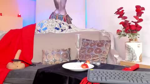 Snapshot of sarah_mistress_ chatting on February 2025 07:27:02 AM Sarah online show from February 2025 07:27:02 AM