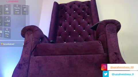 Snapshot of sarah_mistress_ chatting on November 2025 06:30:02 PM Sarah online show from November 2025 06:30:02 PM