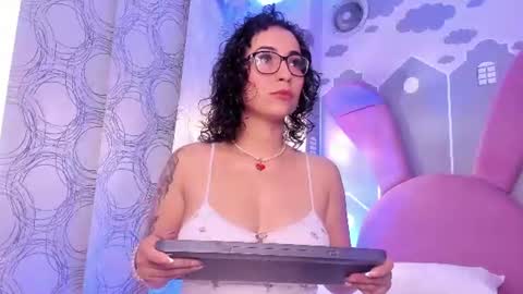 Snapshot of sarah_sluty chatting on July 2026 12:18:02 PM Sarah online show from July 2026 12:18:02 PM