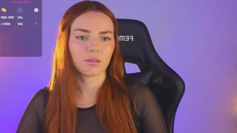 Snapshot of sarah_swtt chatting on January 2025 02:40:01 AM - next broadcast 28 nov 7 pm Col online show from January 2025 02:40:01 AM