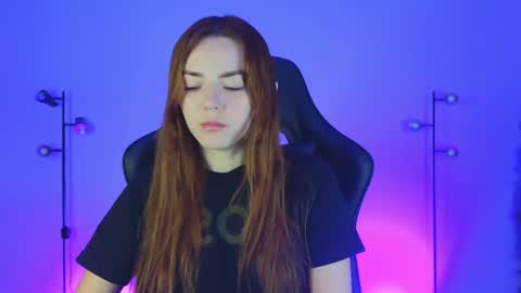 Snapshot of sarah_swtt chatting on January 2025 02:53:02 AM - next broadcast 28 nov 7 pm Col online show from January 2025 02:53:02 AM