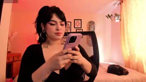 Snapshot of sarah_volkov chatting on February 2026 02:45:01 PM online show from February 2026 02:45:01 PM