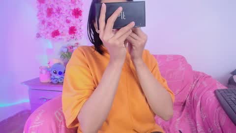 sarahajhoness online show from March 2026 01:37:02 PM