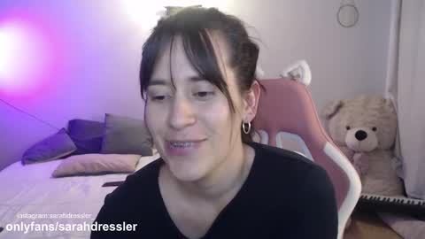 sarahdressler online show from November 2025 01:05:02 AM