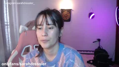 sarahdressler online show from November 2025 07:58:01 PM