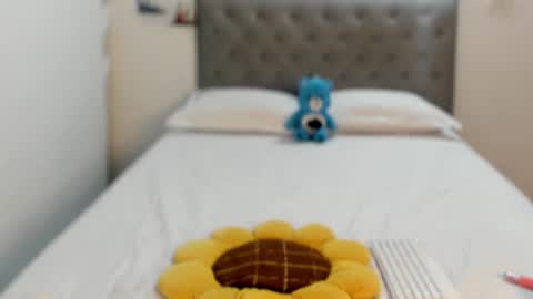 sarahgrant_ online show from February 2025 02:44:02 AM