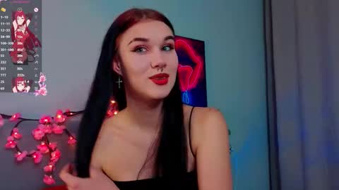 Snapshot of sarahhunny chatting on October 2025 11:09:01 PM Sarah online show from October 2025 11:09:01 PM