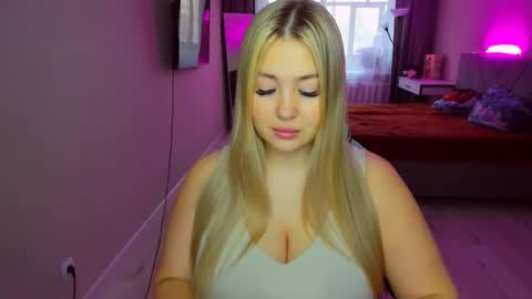 Sarah online show from April 2026 12:32:01 PM