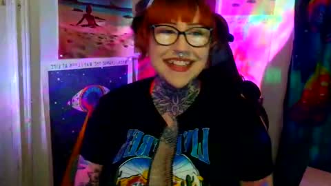 Sarah T online show from May 2026 07:05:02 AM