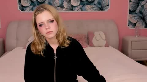 sarahwantslove online show from March 2026 09:31:02 AM