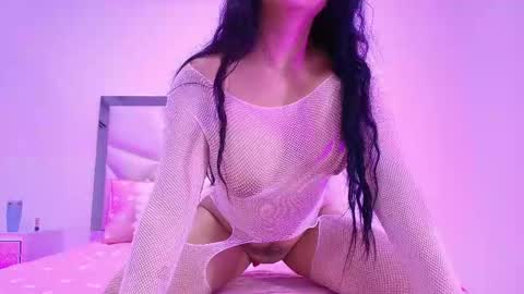 Snapshot of sarak_ chatting on October 2025 12:20:01 PM Sara online show from October 2025 12:20:01 PM