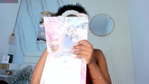 Sara Lewis online show from March 2026 10:37:02 AM