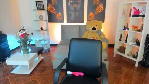 saralife69 online show from February 2026 10:29:01 AM