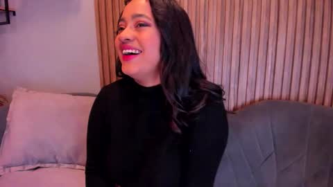 Snapshot of saramagiic chatting on October 2025 06:37:01 PM online show from October 2025 06:37:01 PM