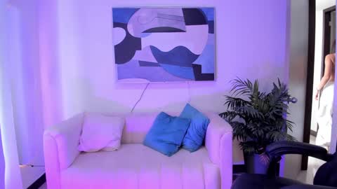 I am Sara  online show from January 2025 02:37:01 PM