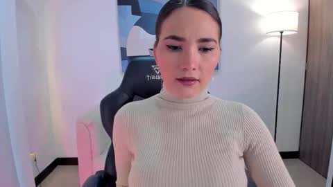 I am Sara  online show from November 2025 03:22:01 PM