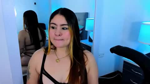 sararendon online show from December 2025 12:25:02 PM