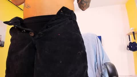 Sara Sofia online show from April 2026 04:05:02 AM