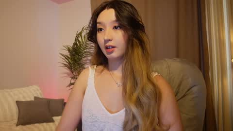 Shara online show from September 2025 12:49:02 PM