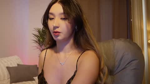 Shara online show from September 2025 12:37:02 PM