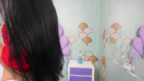 Snapshot of sarasweet18_ chatting on March 2025 01:36:01 PM Sara online show from March 2025 01:36:01 PM