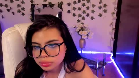 saray__jones online show from January 2025 09:07:02 PM