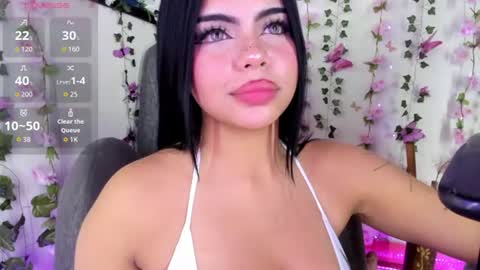 Snapshot of saray__jones chatting on July 2026 06:35:01 PM saray__jones online show from July 2026 06:35:01 PM