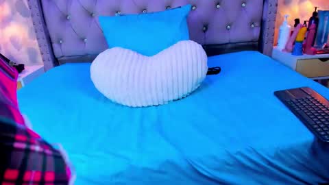 Saray online show from September 2025 10:15:02 AM