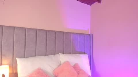 Snapshot of sarigarcia chatting on November 2025 05:28:02 AM Sara Garcia online show from November 2025 05:28:02 AM