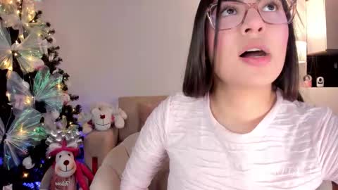 Sarita Lozano online show from December 2025 09:33:02 PM