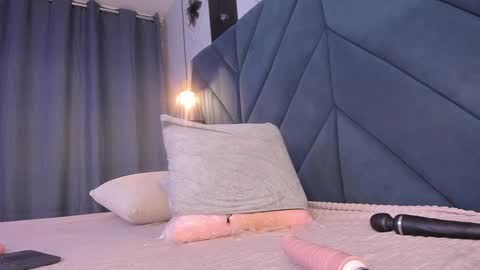 Sara  online show from January 2025 10:32:01 AM