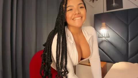 Sara  online show from May 2026 07:34:02 PM