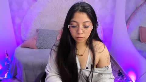 Sara online show from April 2026 04:52:01 AM