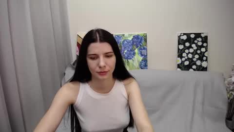 Snapshot of sarra_rich chatting on January 2025 09:02:01 AM Rich online show from January 2025 09:02:01 AM